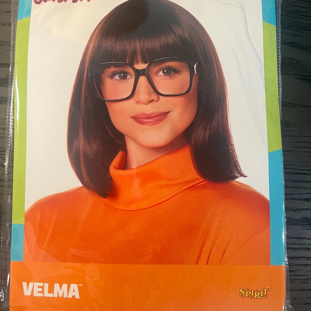 Spirit Velma Wig - Dark Brown